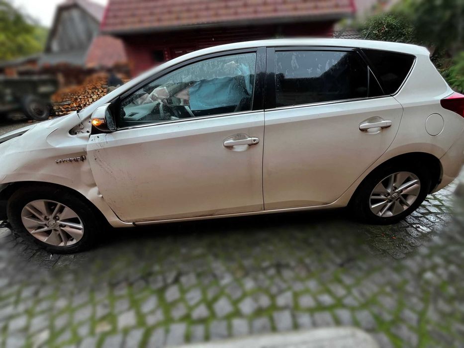 Toyota Auris 1.8 HSD