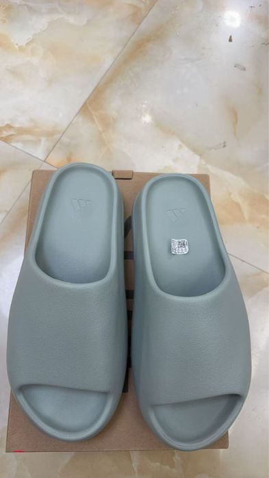 Yeezy slides orice model