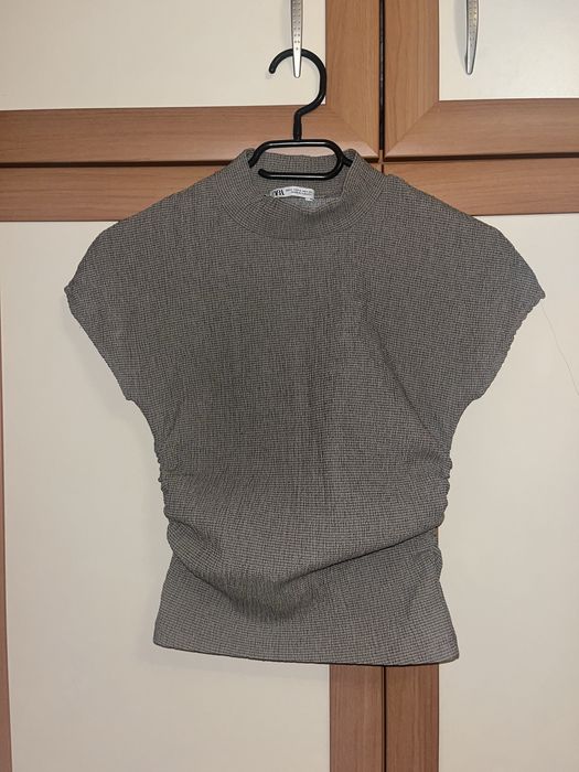 Драпиран топ Zara