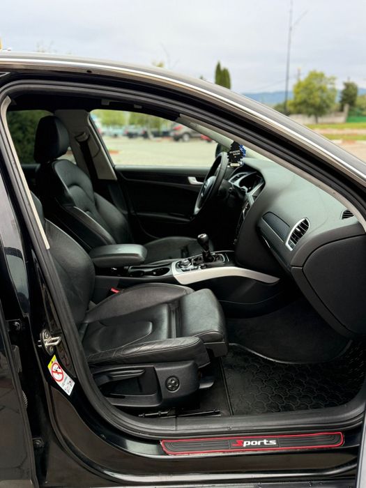 Se vinde Audi A4 b8 interior s-line 
Motorizare: 2.0 TDI (1.997 cm³)
P