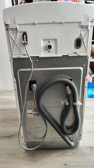 Пералня Whirlpool с горно пълнене за части