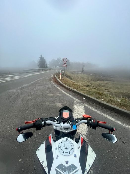 Vând KTM Duke 125 An 2013