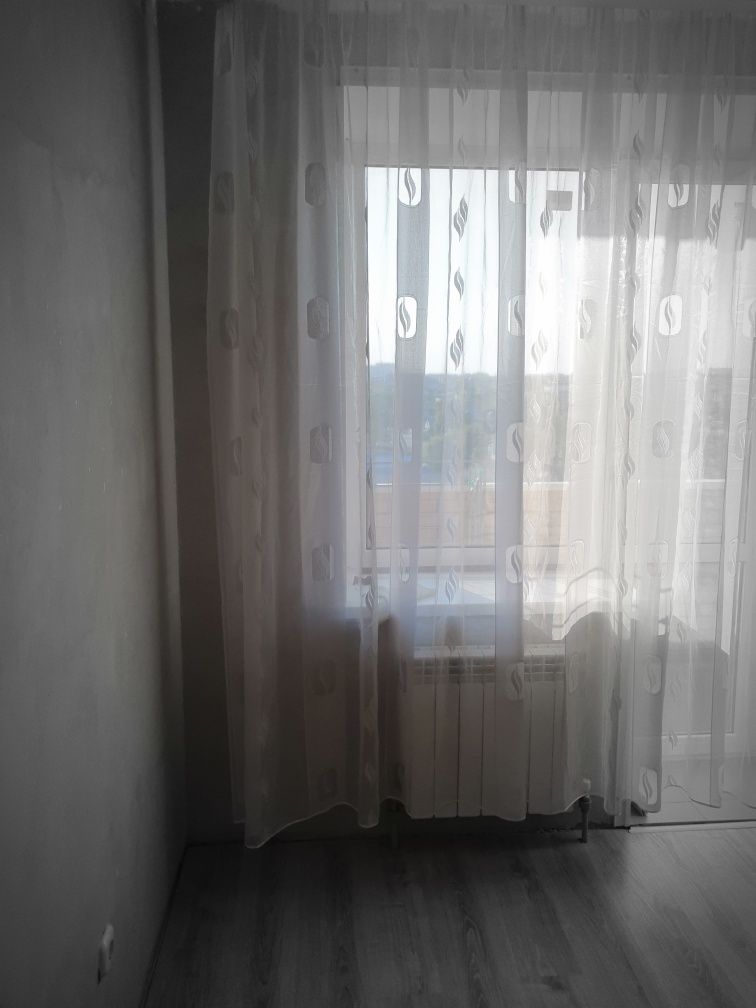 Продам тюль  размер на 4м ширина