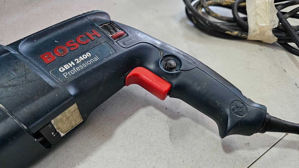 Перфоратор BOSCH GBH 2400