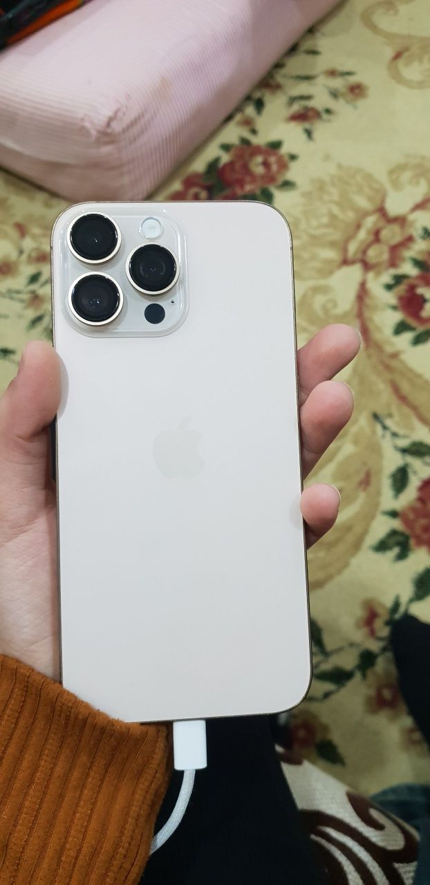 IPHONE 16pro max