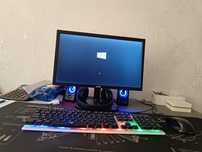 Продам настольный буджетный игровой компьютер в идеальном состоя