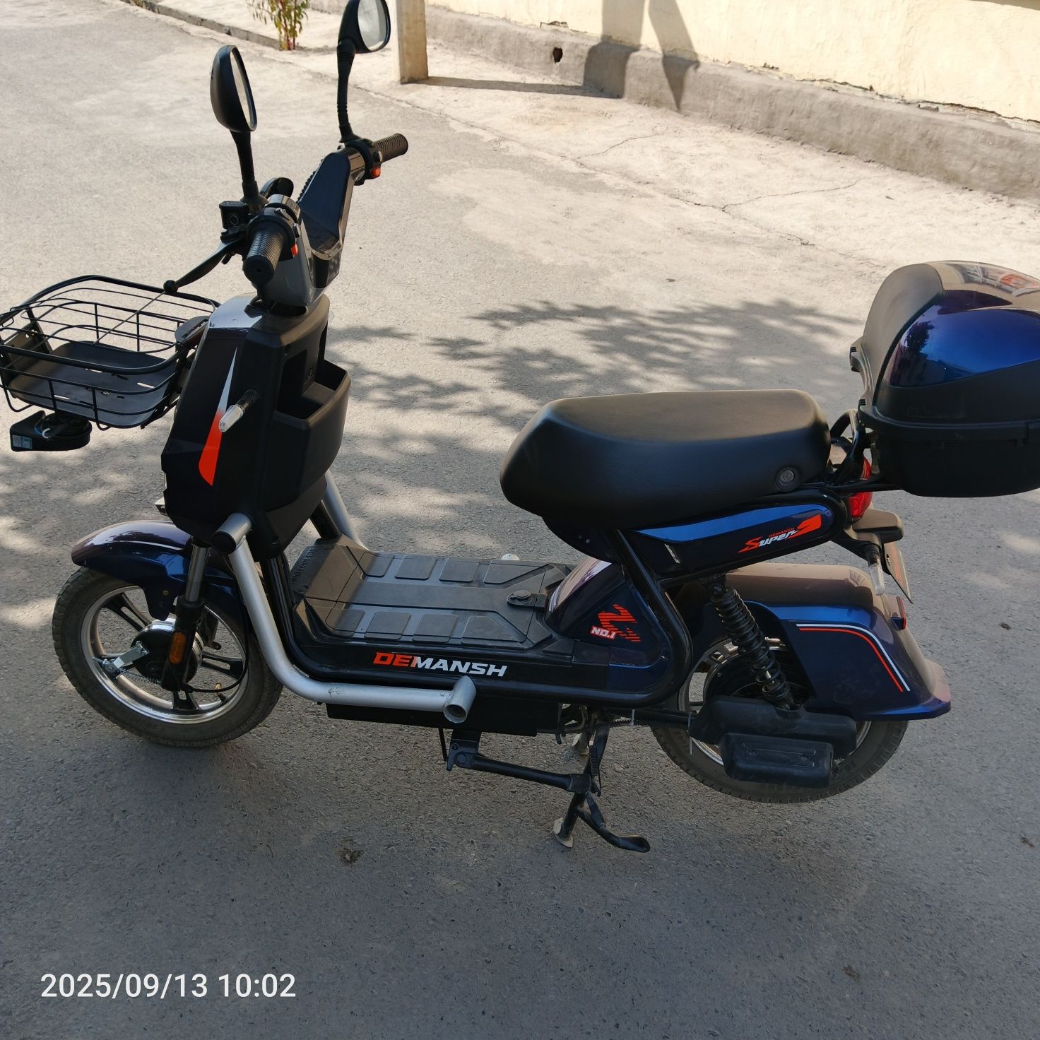 Skuter Demansh xolati idial prabek 1800 akumulyator 5 talik 20 amper