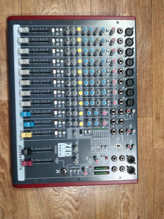 Mixer Allen & Heath zed 14 fx