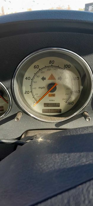 Mercedes-Benz SLK 230