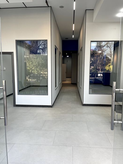 Офис на улице Сайрам (12 минут пешком от метро «Максима Горького»)