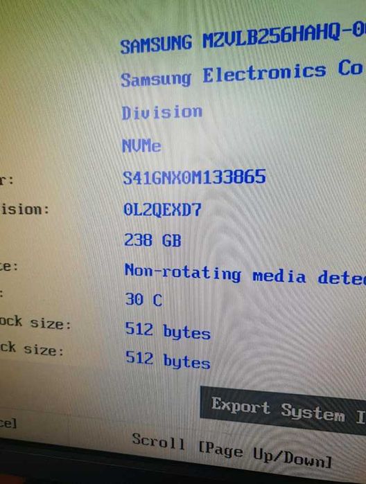 мини компютър Lenovo ThinkCentre M920q