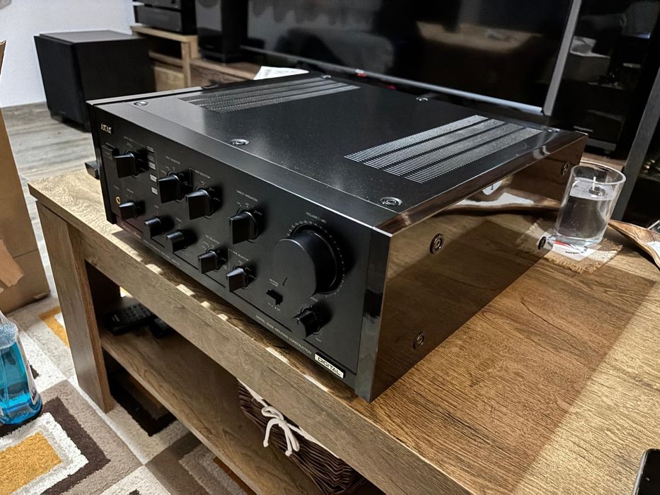 Akai AM 73 Reference Master