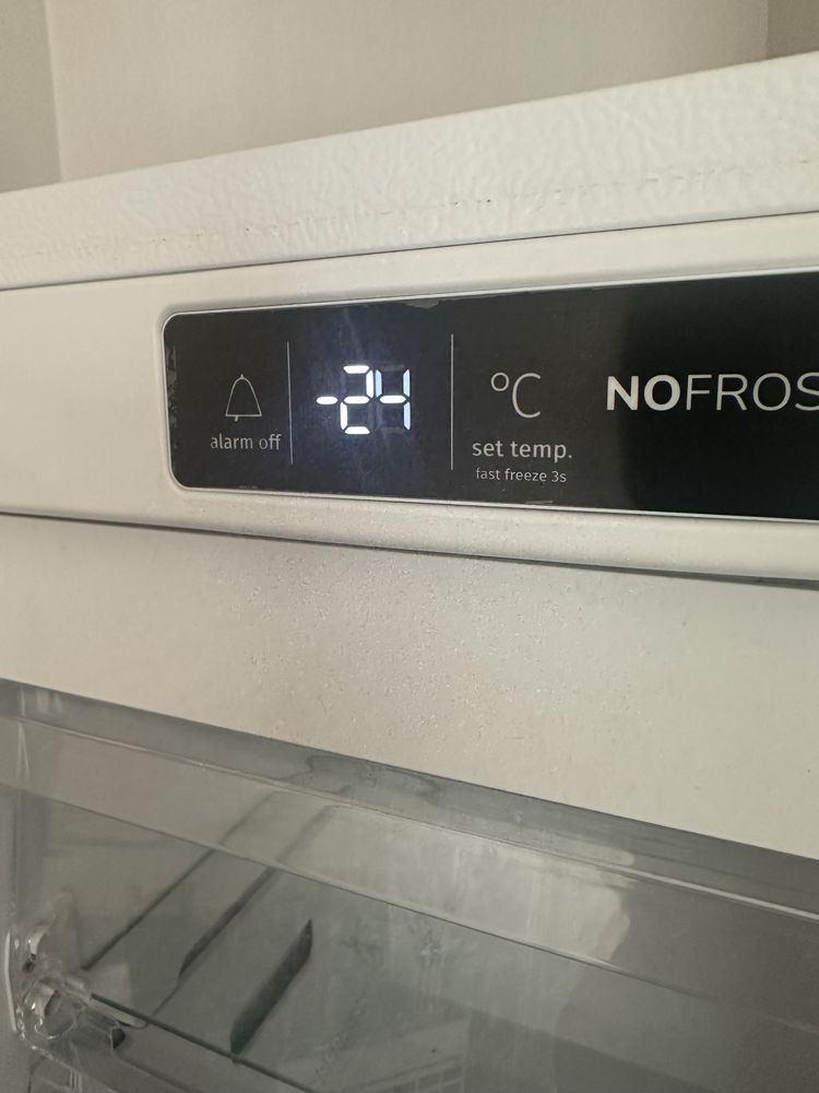 Вертикален фризер Gorenje FN4171CW, No Frost, Бял