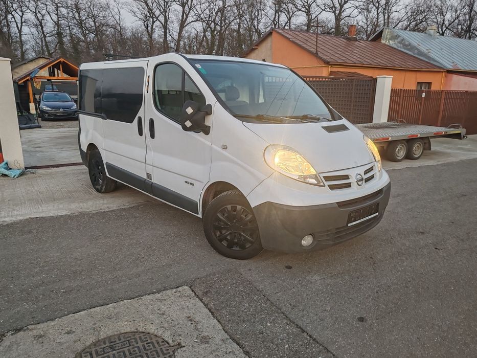 Vând Opel Vivaro 2,0 TDCI 105 CP //Fab 2009//