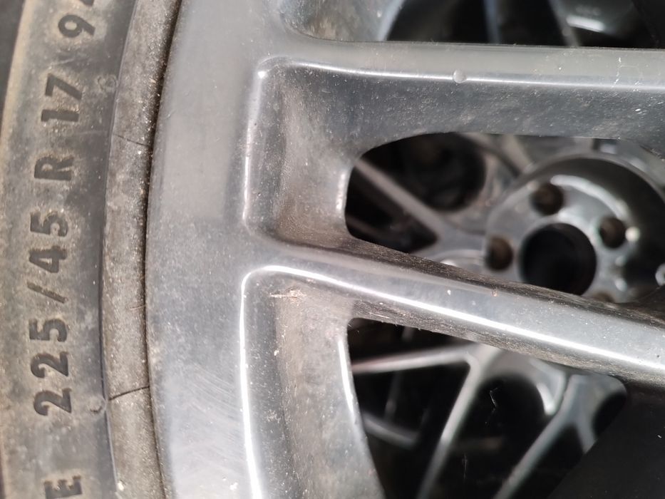 Vând sau schimb  roti golf 4