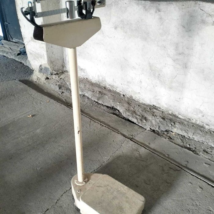 весы напольные, торговые