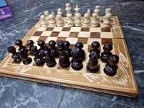 Sah ,table din lemn prelucrat manual. 26,5cm x 26,5cm