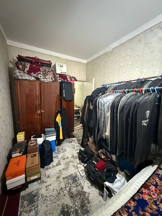 Юнусабад 6 квартал. Продается квартира 2/1/4