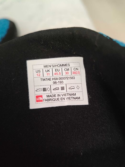 Продавам Чисто Нови The North Face номер 45,5