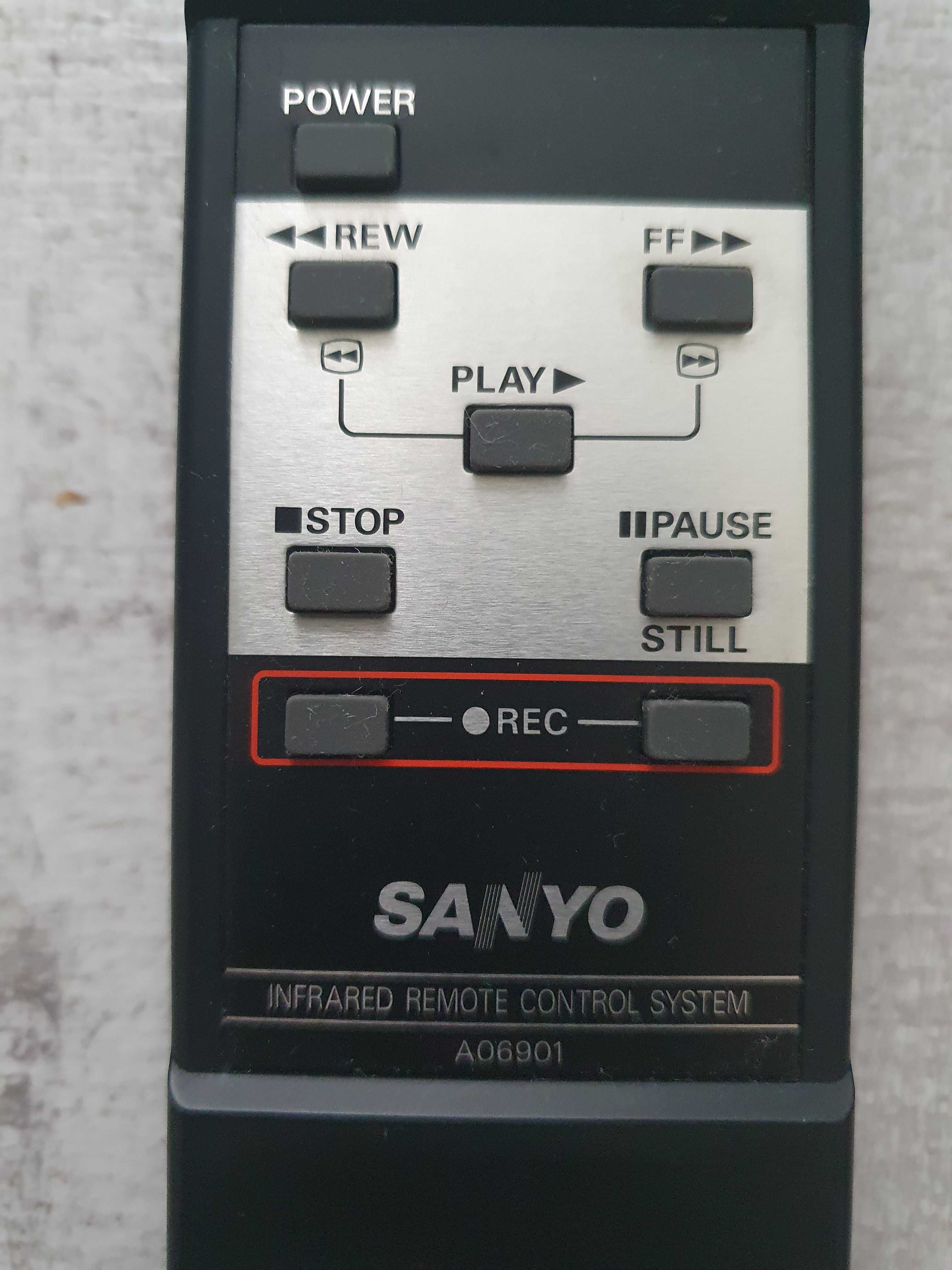 Telecomandă video recorder Sanyo A06901. Impecabilă!