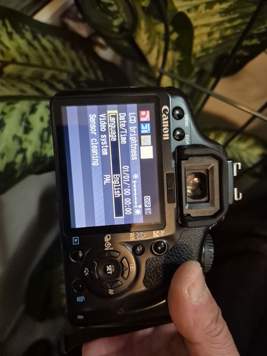 DSLR Canon Eos 450 cu obiectiv