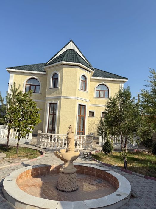 Продается 2-этажный дом