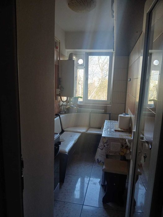 Inchiriez apartament 2 camere in zona liceului agricol