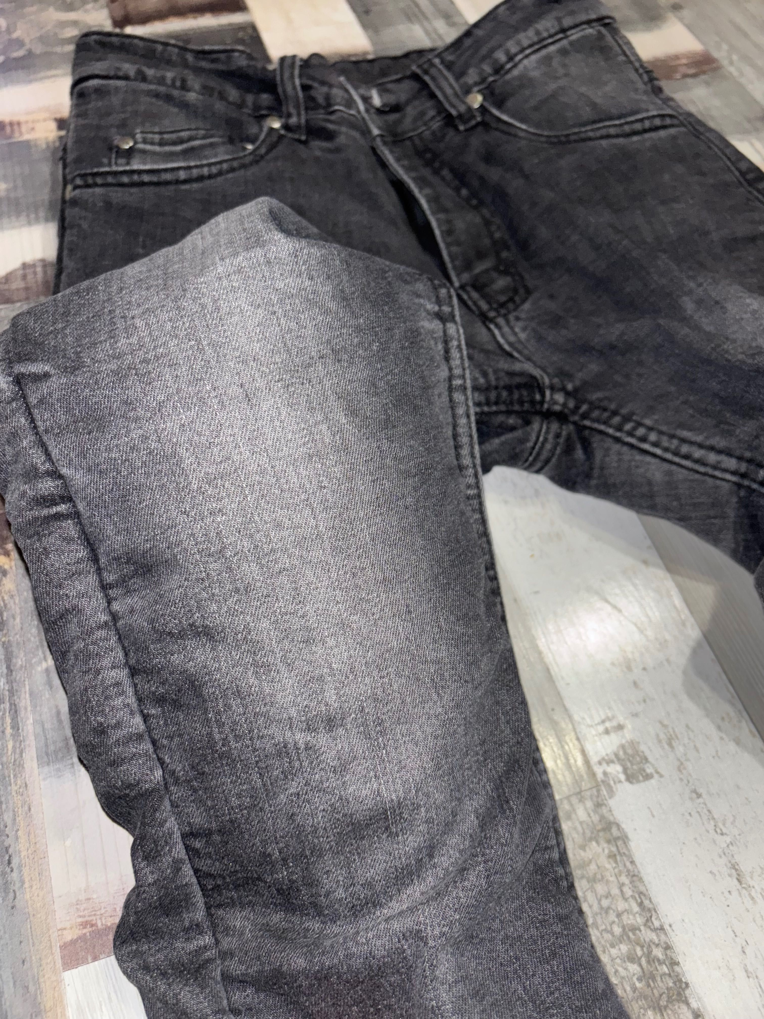 Продавам дамски мото дънки SECA slim fit