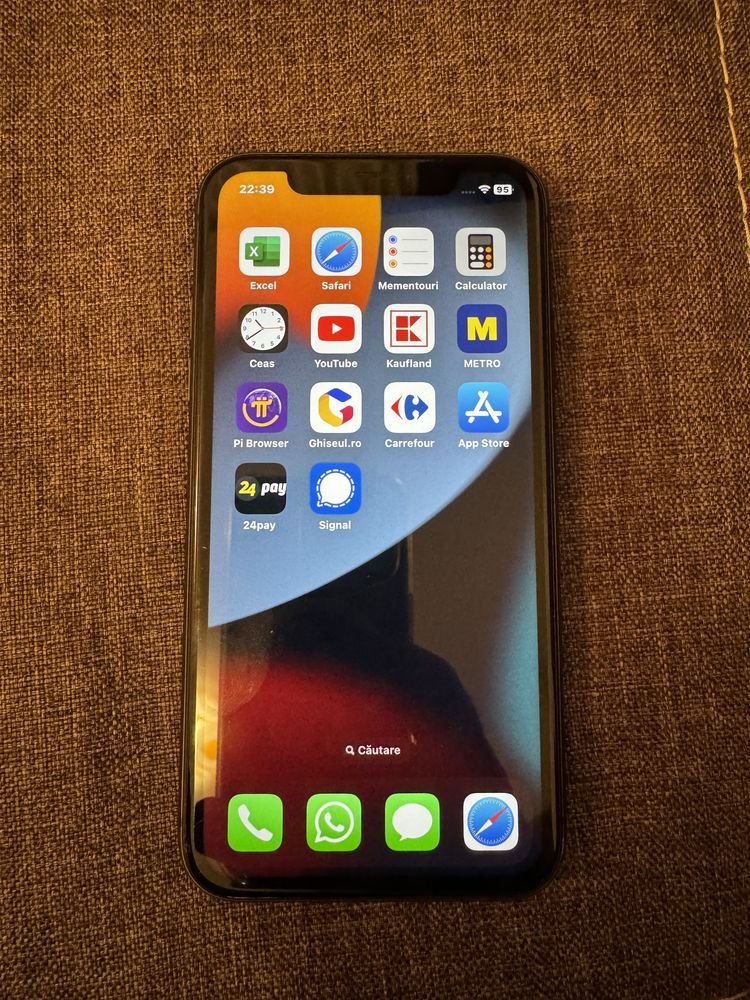 Iphone 11  black