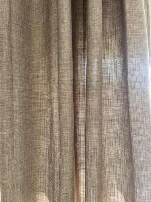 Vând 3 seturi de draperii noi