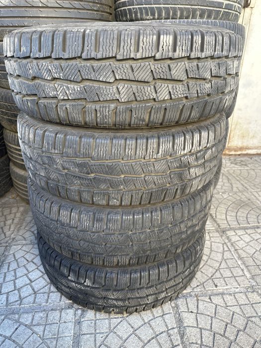 4бр.зимни бусови гуми 205/65/16C Michelin Agilis Alpin