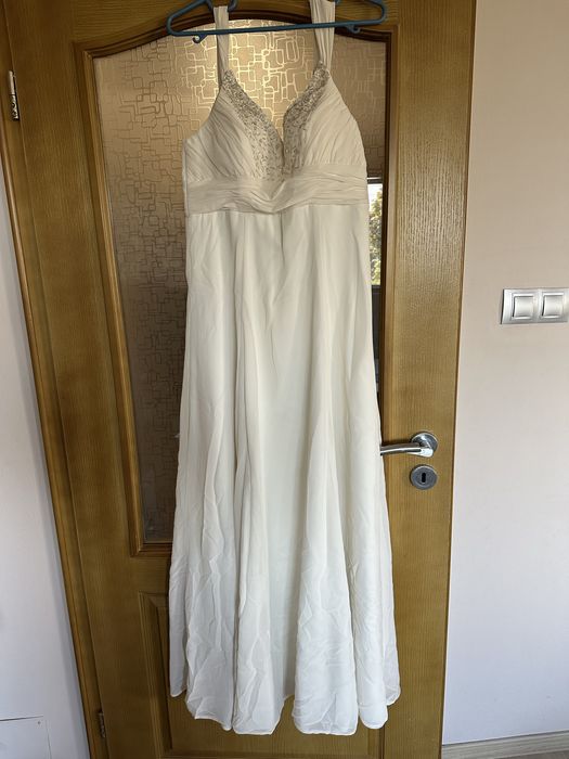 Сватбена рокля