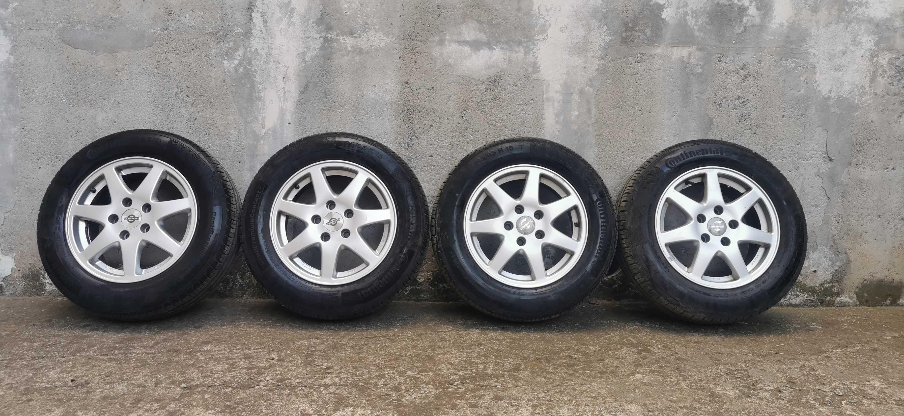 Комплект 4 гуми 195/65 R15 с джант 5х112