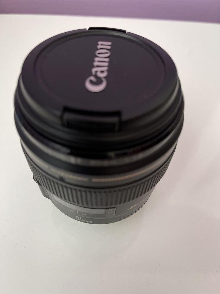 Canon Lens EF 85mm 1.8