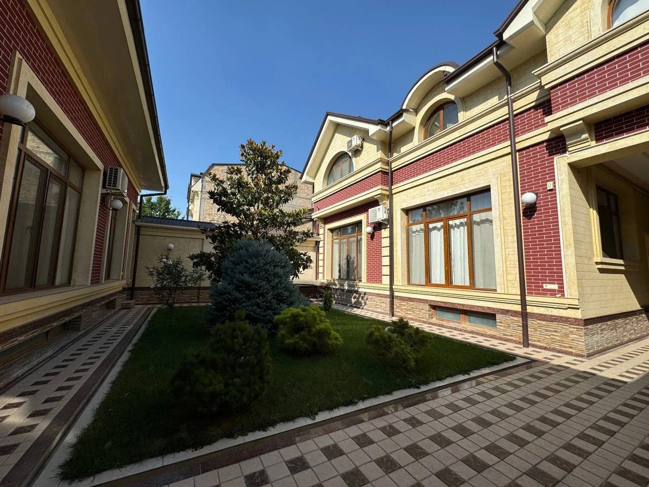 ‼️Чиланзарский район, Домбрабад 
-- Просторный дом на 3 уровня 
-- Уча