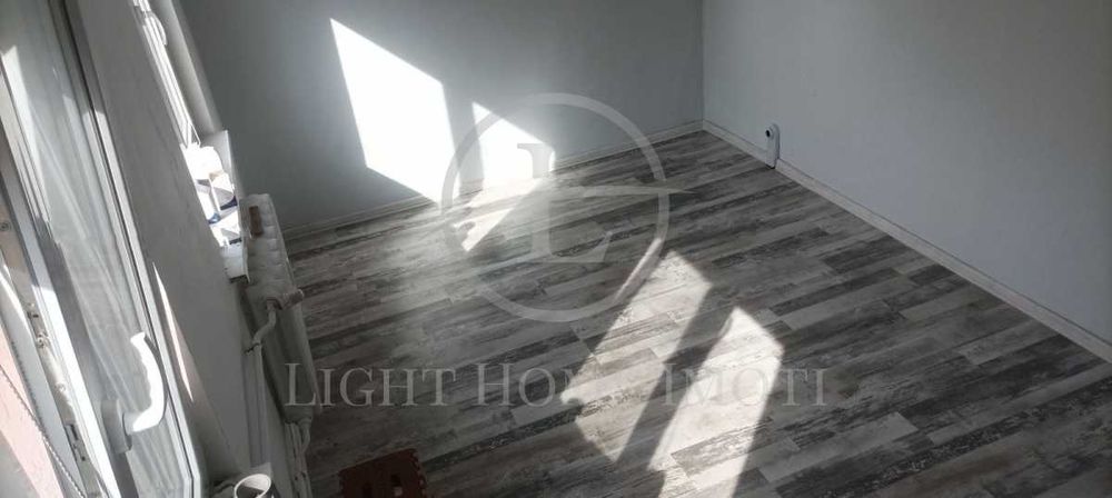 Продава се Тристаен апартамент в Пловдив, Тракия - 85 кв.м за 1596 €/кв.м - Снимка #5