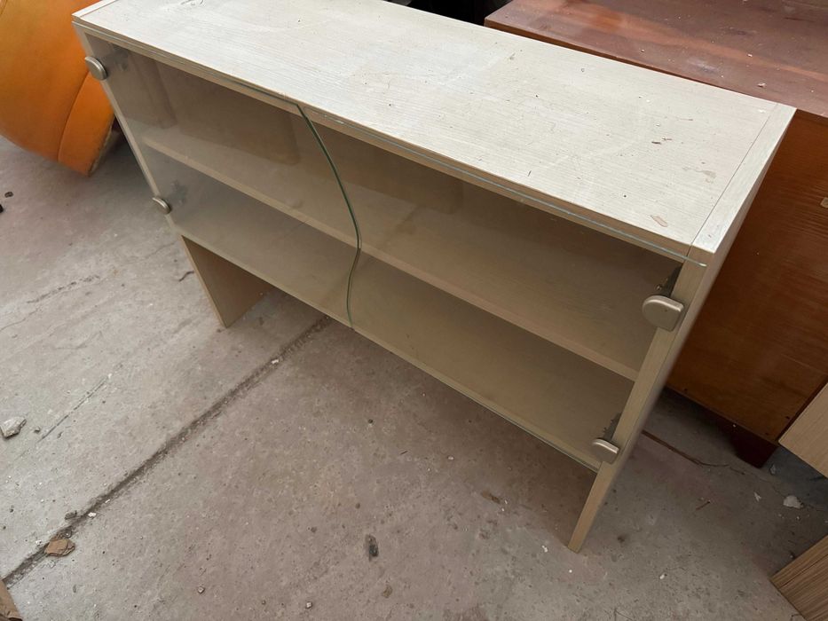 Vand mobila, diverse corpuri / vand mobilier