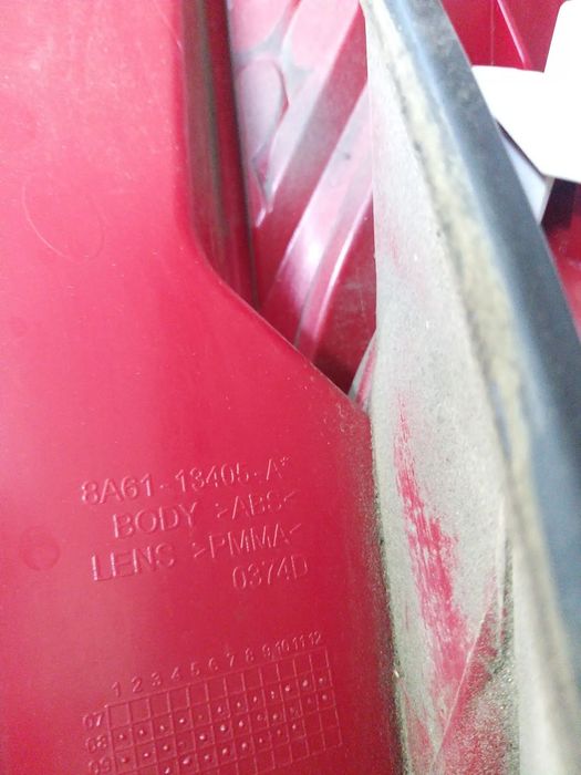 Stop tripla lampa stanga ford fiesta 6 cb1 ccn 8a6113405a