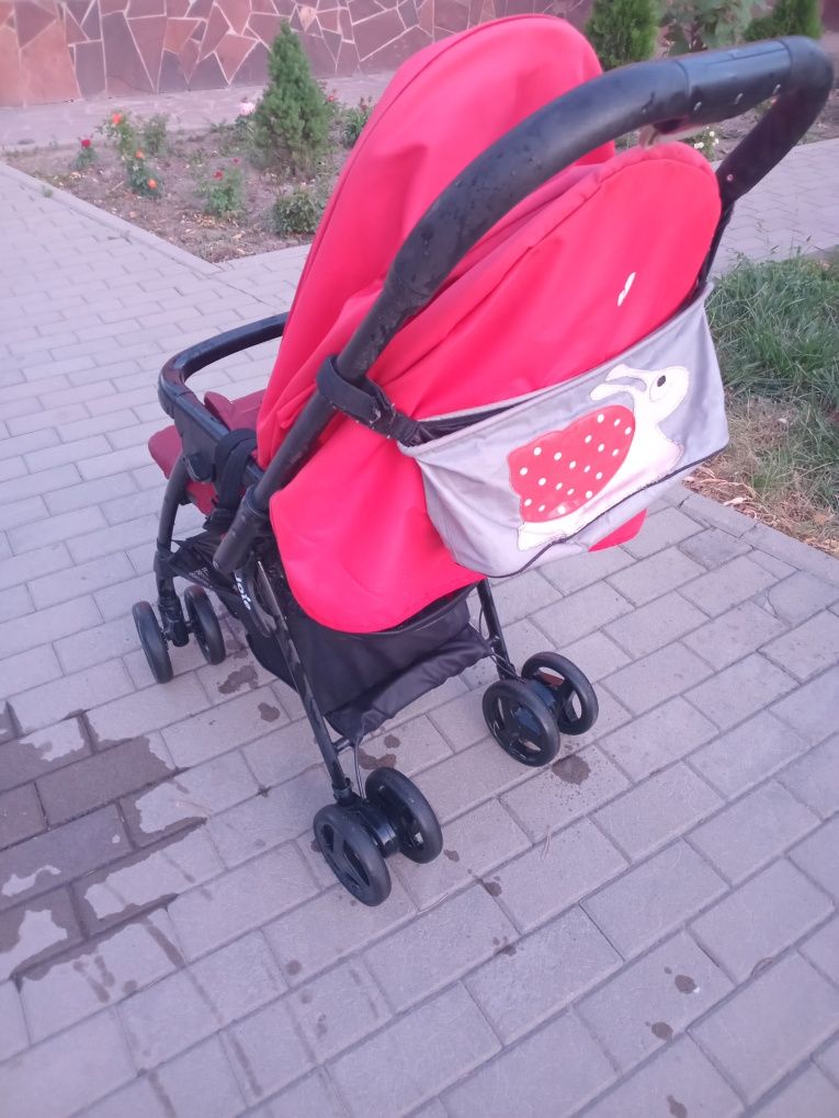 Коляска Jole  в отличном состоянии
