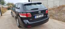 Hayon toyota avensis t27