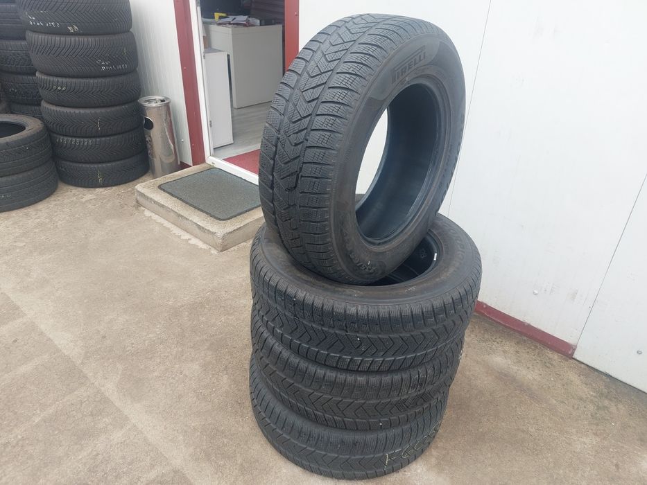 150 lei bucata! Set anvelope M+S/IARNA 235 65 17 Pirelli