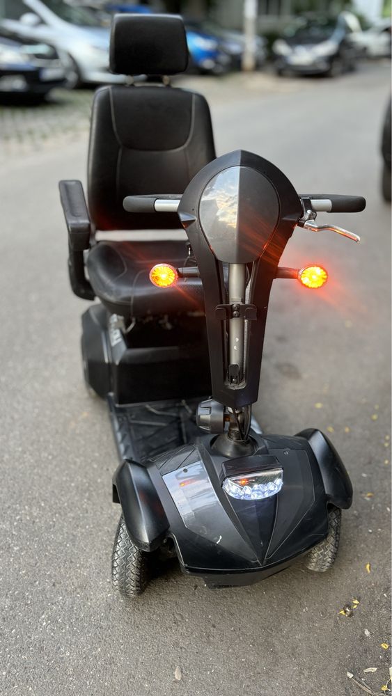 Carut scuter electric pesoane cu dizabilitati impecabil Germania