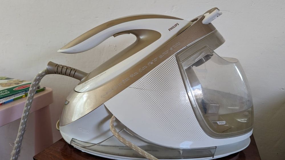 Staţie de călcat cu abur Philips Perfect Care elite silence