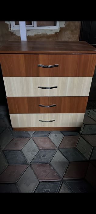 Срочно продам комод