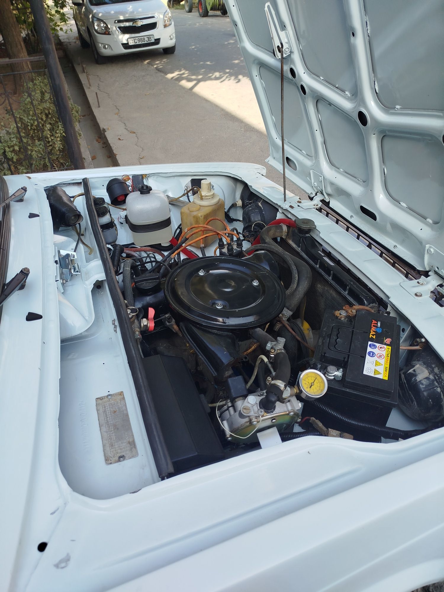 Vaz 2107 sotiladi