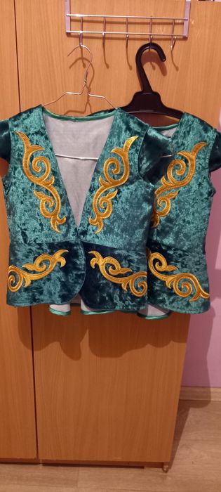 Казахский национальный жилет