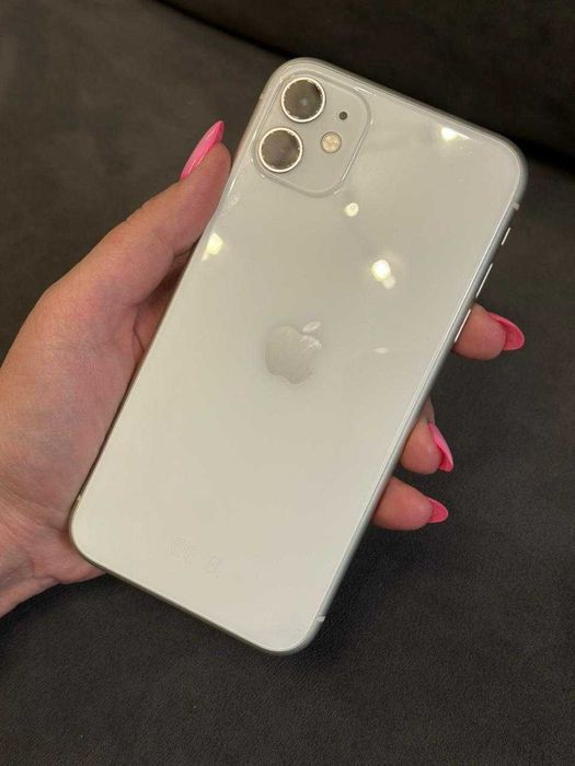 Айфон 11 в отличном состоянии с эмиратов
