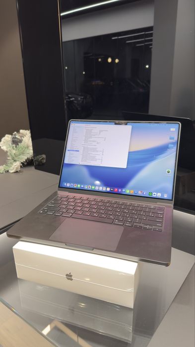 Macbook pro 14 inch