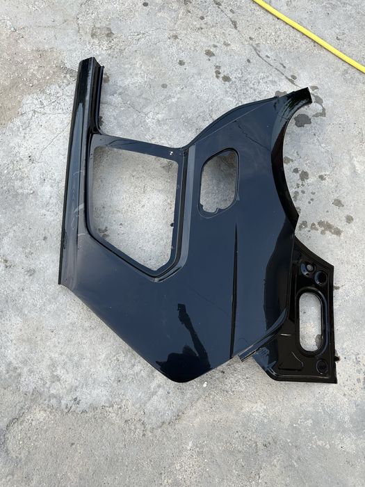 Aripă dreapta spate vw golf 7.break.