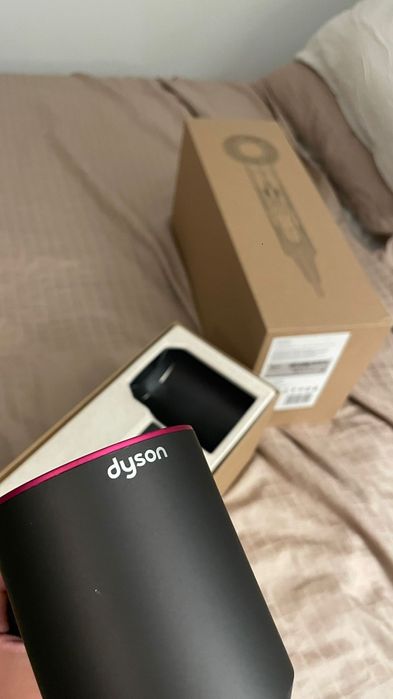 Dyson HD08 - Iron Fuchsia , sigilat cu factură !